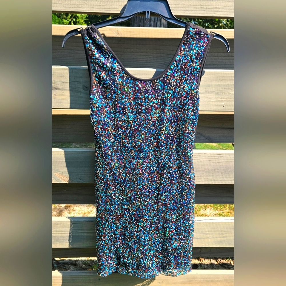 Mitto to the World Sequin Party Dress Size Small